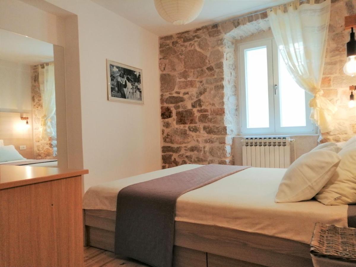Apartment Julija Vodice Extérieur photo